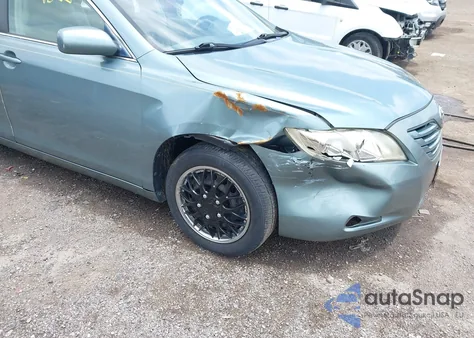 2008 Toyota Camry Le z USA, uszkodzony, nr VIN 4T1BE46K18U760416